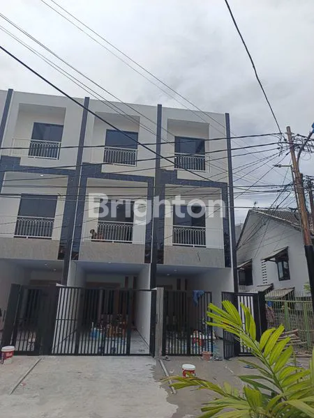 image RUMAH BARU 3 LANTAI DI TANJUNG DUREN (4)