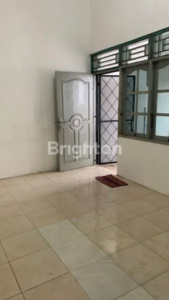 image RUMAH 2LANTAI SUDAH DI RENOV JEMBATAN ITEM SUNTER (3)