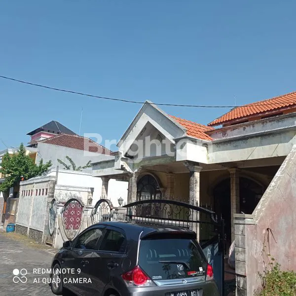image DIJUAL SANGAT MURAH RUMAH  2 LANTAI DENGAN 5 KT DI BUDURAN, SIDOARJO , HARGA NEGO 750 JUTA  (2)