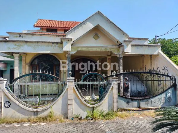 image DIJUAL SANGAT MURAH RUMAH  2 LANTAI DENGAN 5 KT DI BUDURAN, SIDOARJO , HARGA NEGO 750 JUTA  (1)