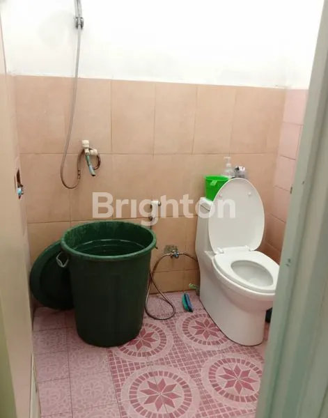 image RUMAH 4KT 2 LANTAI DI KOMPLEK DEPKES CIPUTAT (8)