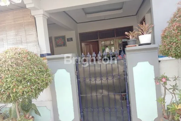 image RUMAH 4KT 2 LANTAI DI KOMPLEK DEPKES CIPUTAT (5)