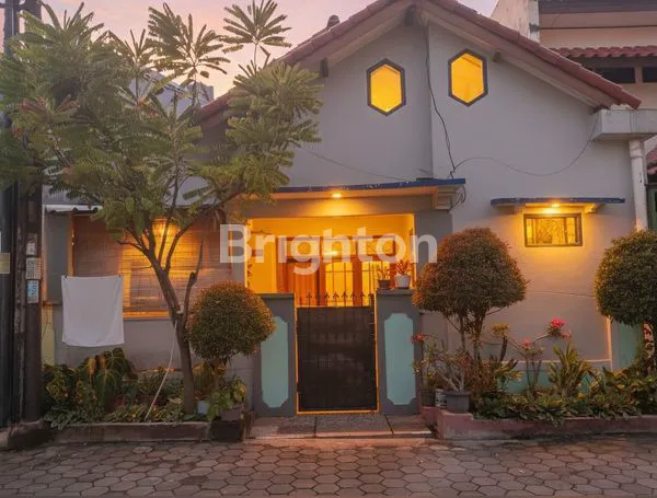 image RUMAH 4KT 2 LANTAI DI KOMPLEK DEPKES CIPUTAT (1)