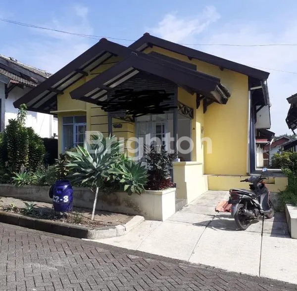 image VILLA GREEN HILL PUNCAK, SHM, 2KT, SEMI FURNISH (1)