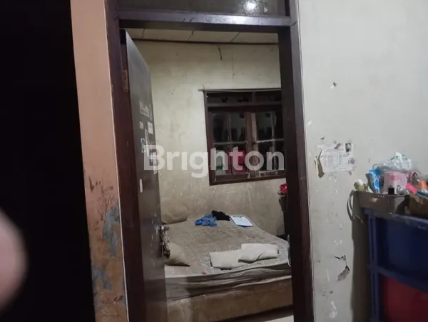 image DIJUAL CEPAT RUMAH LAMA DI TENGAH KOTA SEMARANG (5)
