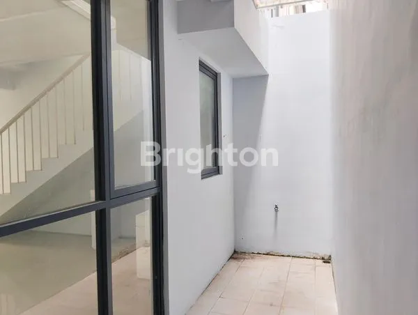 image ROYAL RESIDENCE SERENADE WIYUNG SURABAYA SEWA (7)