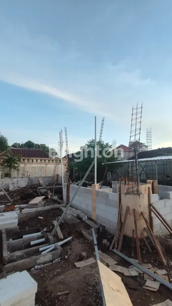 image VILLA NYAMAN DI KEDONGANAN – 5 MENIT KE PANTAI, 10 MENIT KE BANDARA, PRIVATE POOL & FULLY FURNISHED (8)