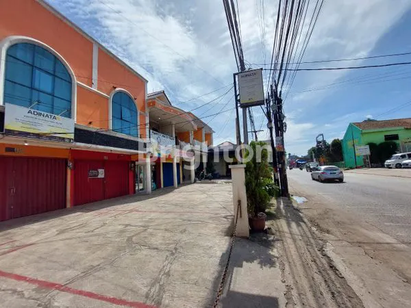 image FOR SALE — SUPER INVESTMENT PROPERTY  DIJUAL KOST + RUKO + TEMPAT USAHA + KONTRAKAN. (8)