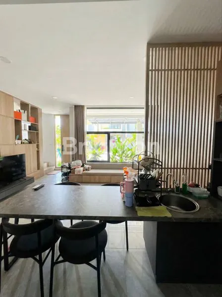 image RUMAH KONSEP RESORT MODERN DI JANTUNG BSD CITY (2)