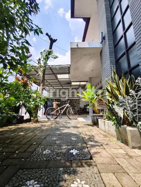image JUAL MURAH\\NDIBAWAH HARGA PASAR\\N\\NRUMAH 2 LANTAI TERAWAT SIAP HUNI AKSES JALAN LEBAR,  BATUNUNGGAL BUAH BATU BANDUNG (2)