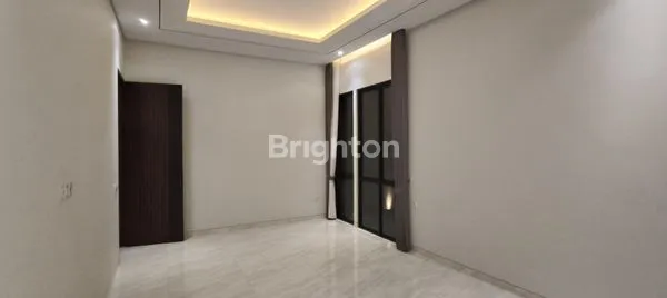 image NEW HOUSE MODERN INDUSTRIAL MANYAR KLAMPIS MERR (4)