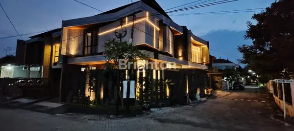 image NEW HOUSE MODERN INDUSTRIAL MANYAR KLAMPIS MERR (1)