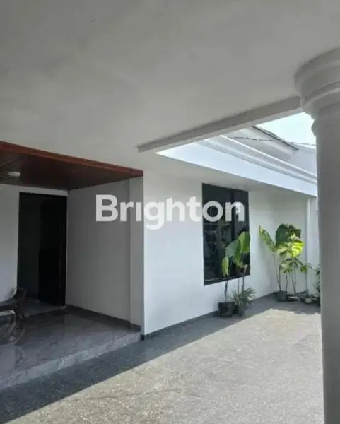 image DIJUAL RUMAH MEWAH DI KAWASAN STRATEGIS DAN BISNIS DI GALAXY BEKASI KOTA  (2)