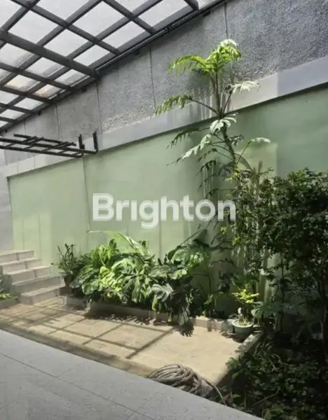 image DIJUAL RUMAH MEWAH DI KAWASAN STRATEGIS DAN BISNIS DI GALAXY BEKASI KOTA  (8)