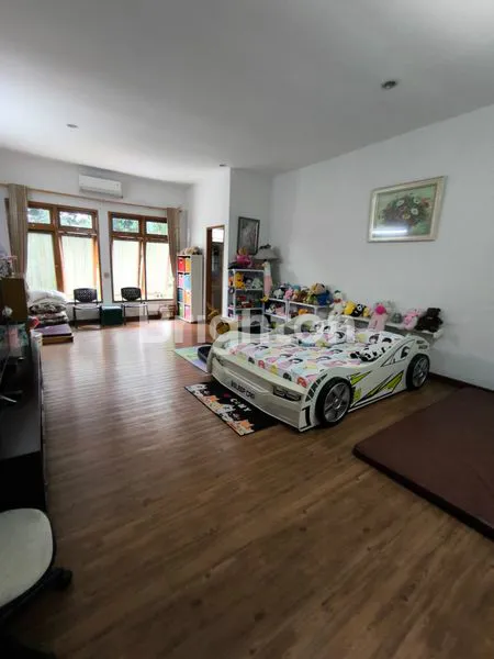 image RUMAH MEWAH 2 LANTAI LT 500M² DI WARUNG BUNCIT (6)