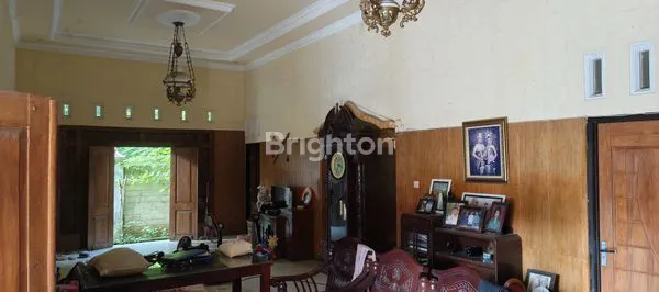 image DIJUAL RUMAH LOKASI STRATEGIS (3)