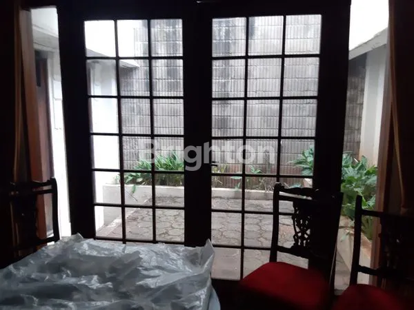 image RUMAH MEWAH MENTENG LT 611M² SHM (4)