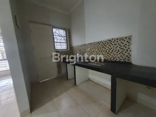 image RUMAH MEWAH 200M² DI KOTA WISATA, CIANGSANA (1)