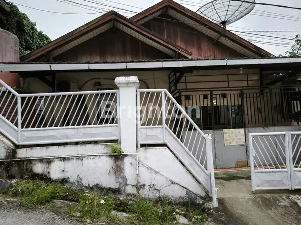 image DIJUAL RUMAH DENGAN MEZZANINE DI SAMARINDA (1)