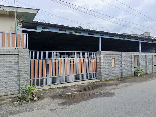 image RUMAH MEWAH TERLETAK DI BINJAI KOTA TEMPAT STRATEGIS DEPAN YAYASAN PENDIDIKAN ENGLISH SCHOOL DAN DEKAT TANAH LAPANG MERDEKA BINJAI  (1)