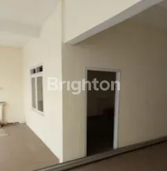 image RUMAH 2 LANTAI KERTAJAYA SURABAYA (3)