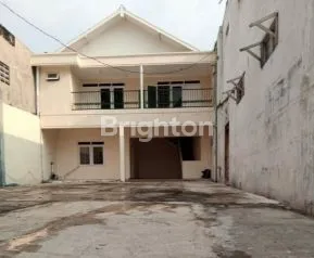 image RUMAH 2 LANTAI KERTAJAYA SURABAYA (2)