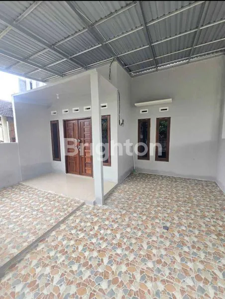 image RUMAH MINIMALIS & HALAMAN LUAS  (6)