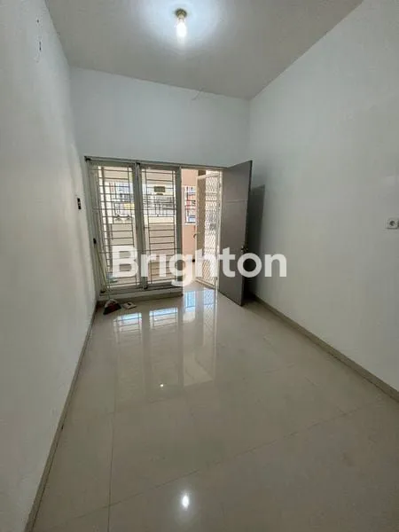 image RUMAH 2 LANTAI GREEN MANSION TROPODO SIAP HUNI (4)