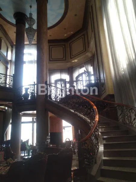 image RUMAH MEGAH CEMPAKA PUTIH, JAKARTA PUSAT (2)