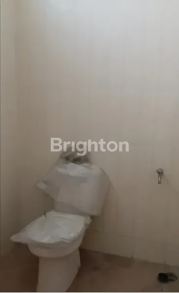 image RUKO 3 1/2 LANTAI STRATEGIS PINGGIR JALAN RAYA KEMANGGISAN SLIPI JAKARTA BARAT (4)