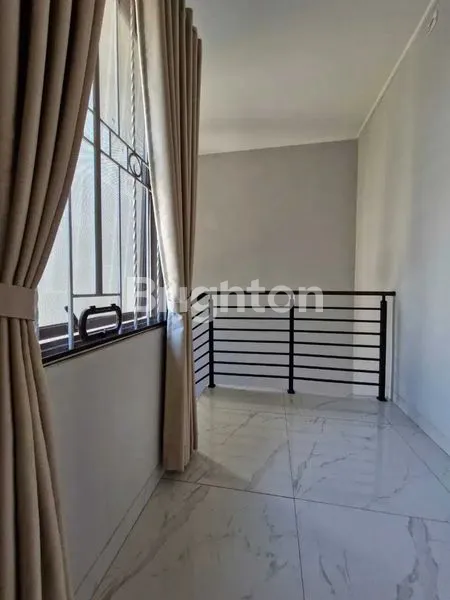 image JARANG ADA! RUMAH MODERN DENGAN HALAMAN BELAKANG LUAS DI TANGERANG KOTA (6)