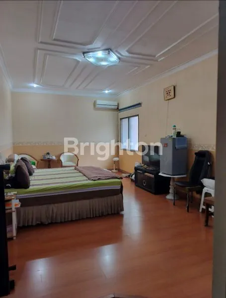 image RUMAH MEWAH 2½ LANTAI SEMI FURNISHED KOMP. CITRA GARDEN, JAKARTA BARAT (6)