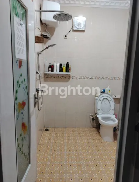image RUMAH MEWAH 2½ LANTAI SEMI FURNISHED KOMP. CITRA GARDEN, JAKARTA BARAT (7)
