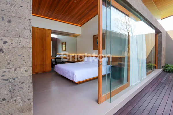 image EXCLUSIVE 2-BEDROOM FREEHOLD/LEASEHOLD VILLA IN CANGGU (1)