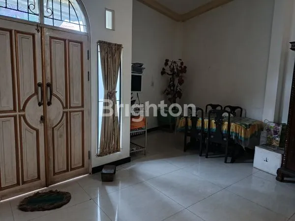 image RUMAH MEWAH 5 KT DI JL CENDRAWASIH SAMARINDA (6)