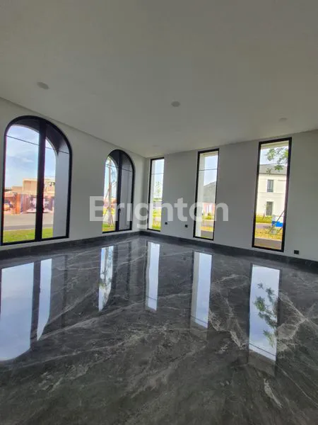 image RUMAH MEWAH ALAM SUTERA – ARMA+\NHADAP UTARA, DESAIN ELEGAN & SUPER LEGA! (2)