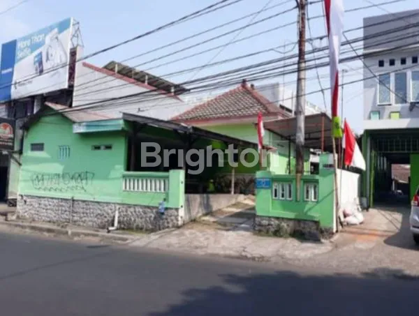 image RUMAH STRATEGIS LT 429 M² NOL JALAN RAYA (1)