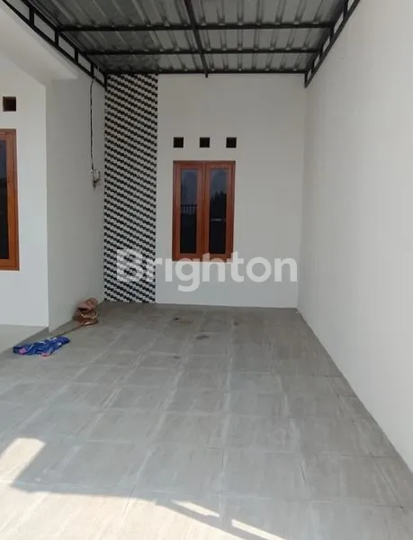 image RUMAH 1 LANTAI DI CLUSTER KARANGASEM DEKAT FASILITAS UMUM (3)