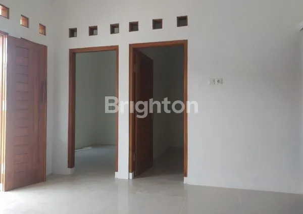 image RUMAH 1 LANTAI DI CLUSTER KARANGASEM DEKAT FASILITAS UMUM (5)