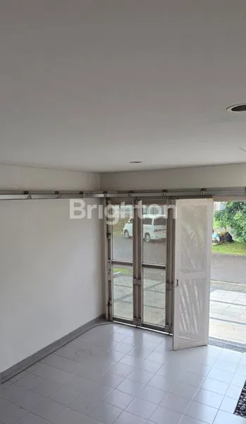 image RUMAH DI EMINENT BSD CITY TANGERANG (5)