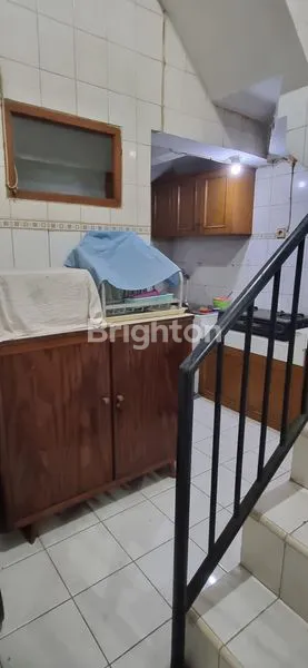 image RUMAH SIAP HUNI 2 LANTAI DI TAMBORA (6)