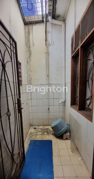 image RUMAH SIAP HUNI 2 LANTAI DI TAMBORA (8)