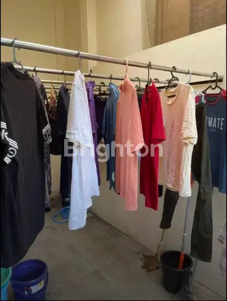 image RUMAH 2 LANTAI DI TAMAN ANGGREK GENTAN  (7)