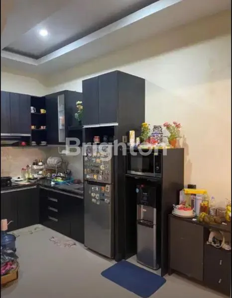 image RUMAH 2 LANTAI DI TAMAN ANGGREK GENTAN  (6)