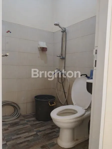 image RUMAH SEWA MINIMALIS DEKAT BSD 10 MENIT KE STASIUN TANGERANG SELATAN (8)