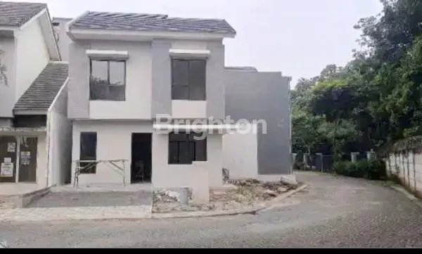 image RUMAH BARU SIAP HUNI LT 127 LB 150 DI SERPONG (1)