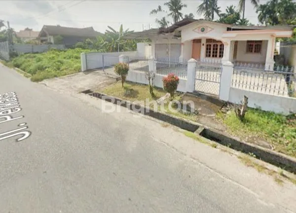 RUMAH SIAP HUNI FULL FURNISH DITENGAH KOTA TYPE 220