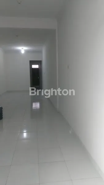 image RUKO STRATEGIS DEPAN PASAR SUKATANI, 2 LANTAI (6)