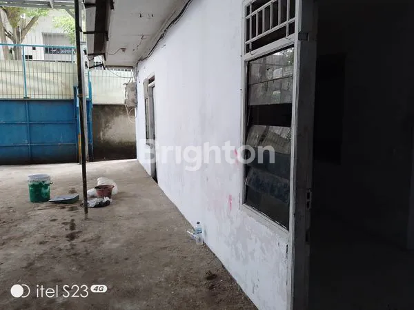 image GUDANG KAV DPR 800M² BEBAS BANJIR (4)