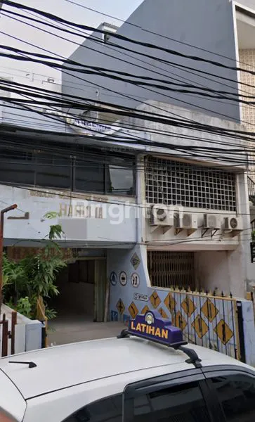 image RUKO 2,5 LANTAI DEKAT PASAR & MALL SUNTER (1)